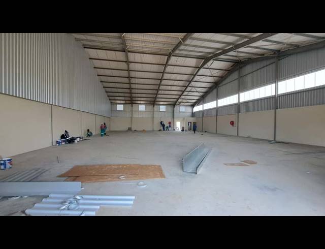 600M² WAREHOUSE TO LET IN HILLVIEW